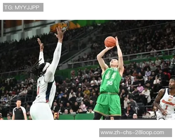 辽宁男篮与广东男篮激战正酣谁能在这场巅峰对决中笑到最后